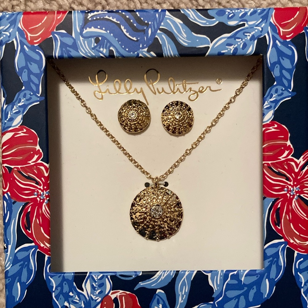 Lilly Pulitzer earrings and necklace set